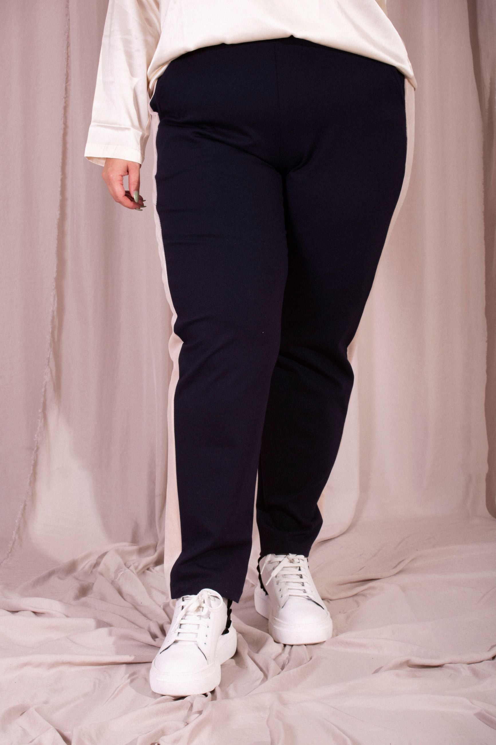 MORE BY SISTE'S PANTALONE CON BANDA LATERALE