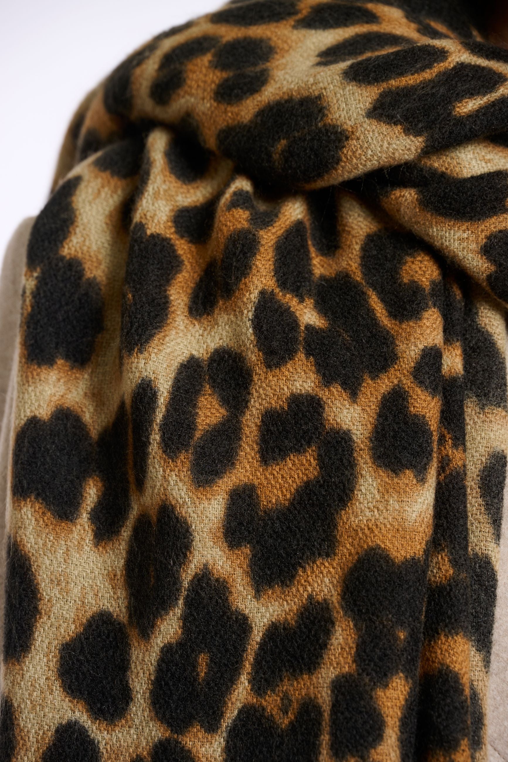 RINO & PELLE SCIARPA