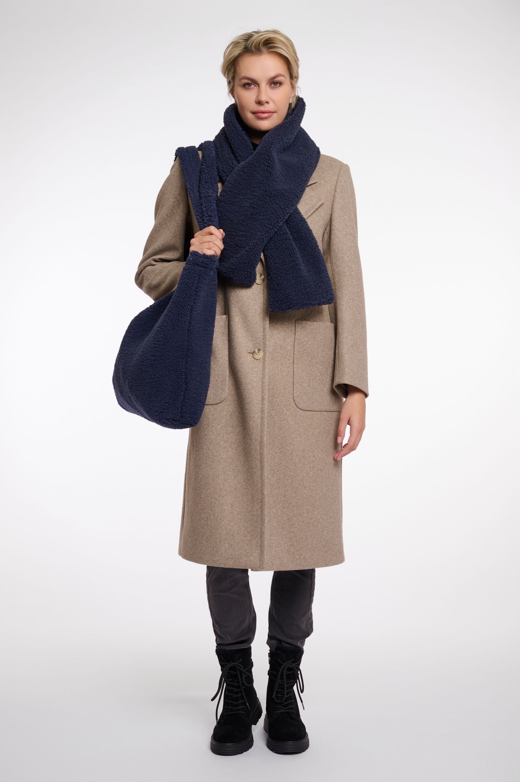 RINO & PELLE SCIARPA