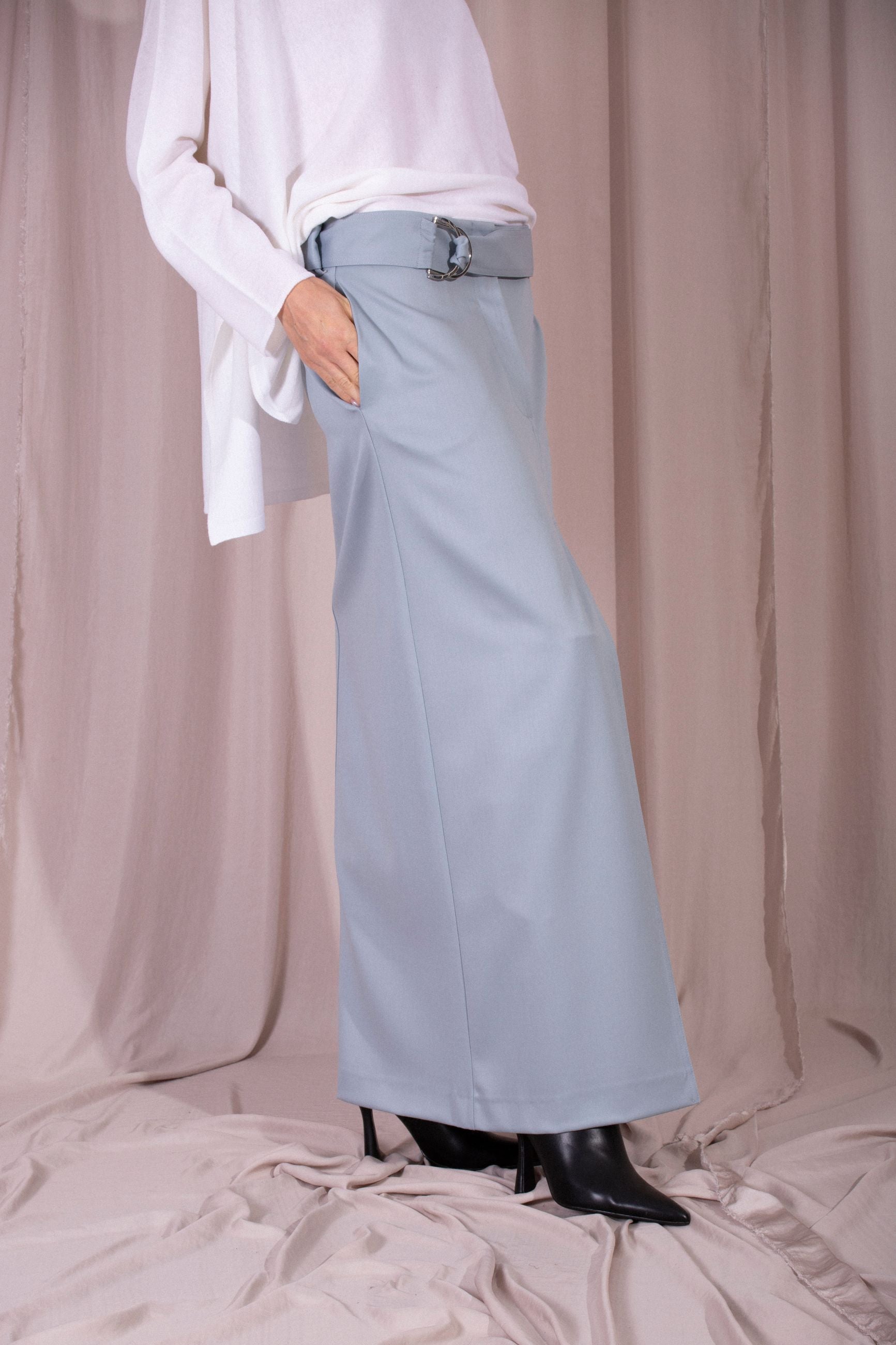 LIVIANA CONTI GONNA ALISON