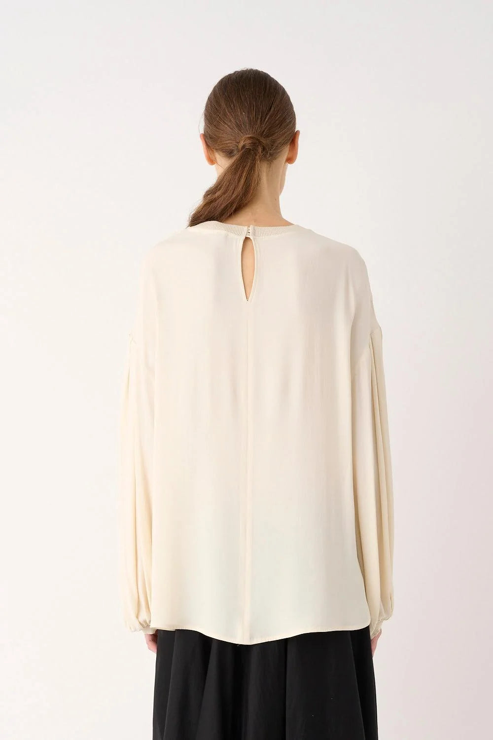 MEIMEIJ – BLUSA GIROCOLLO IN MISTO SETA CON MANICHE A PALLONCINO