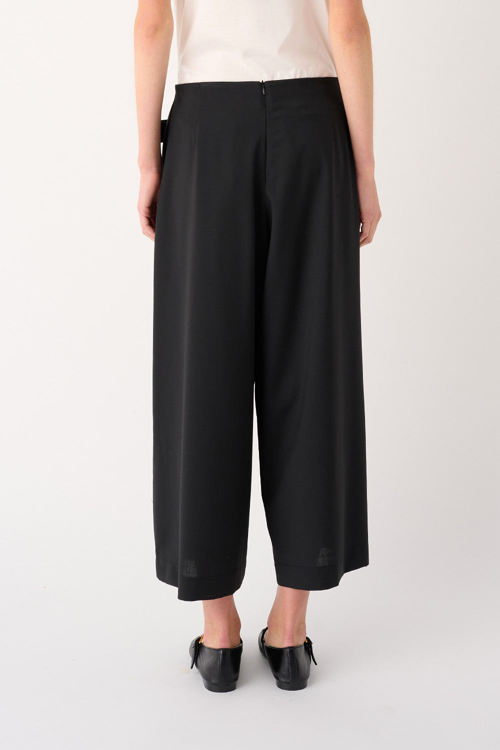 MEIMEIJ – PANTALONE AMPIO IN MISTO LANA CON FIOCCHI APPLICATI