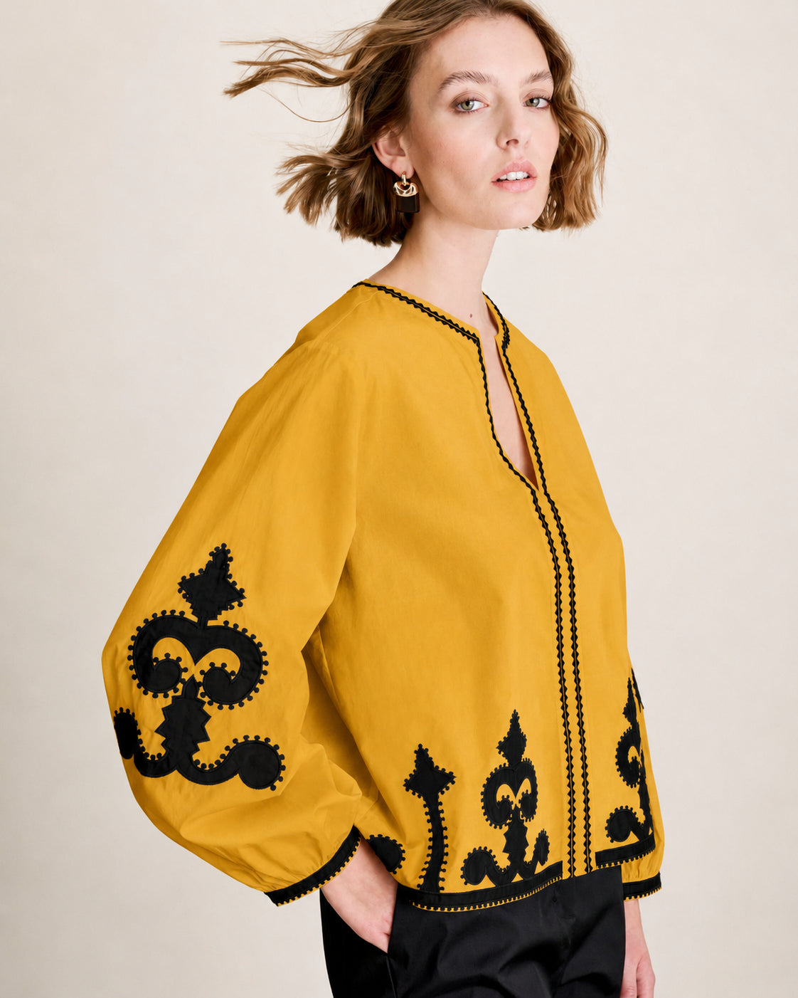 MAIDA MILA BLUSA RICAMATA