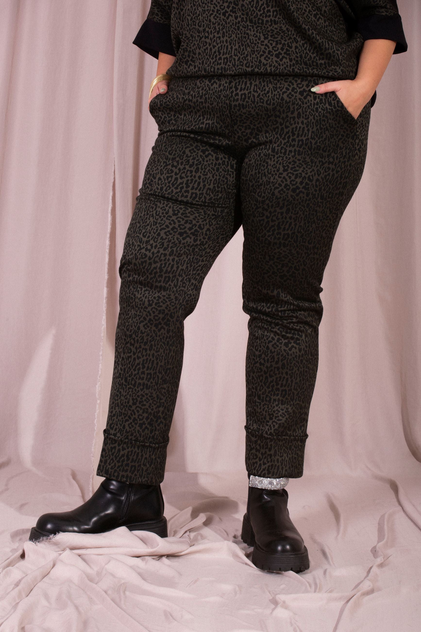 MORE BY SISTE'S PANTALONE MACULATO