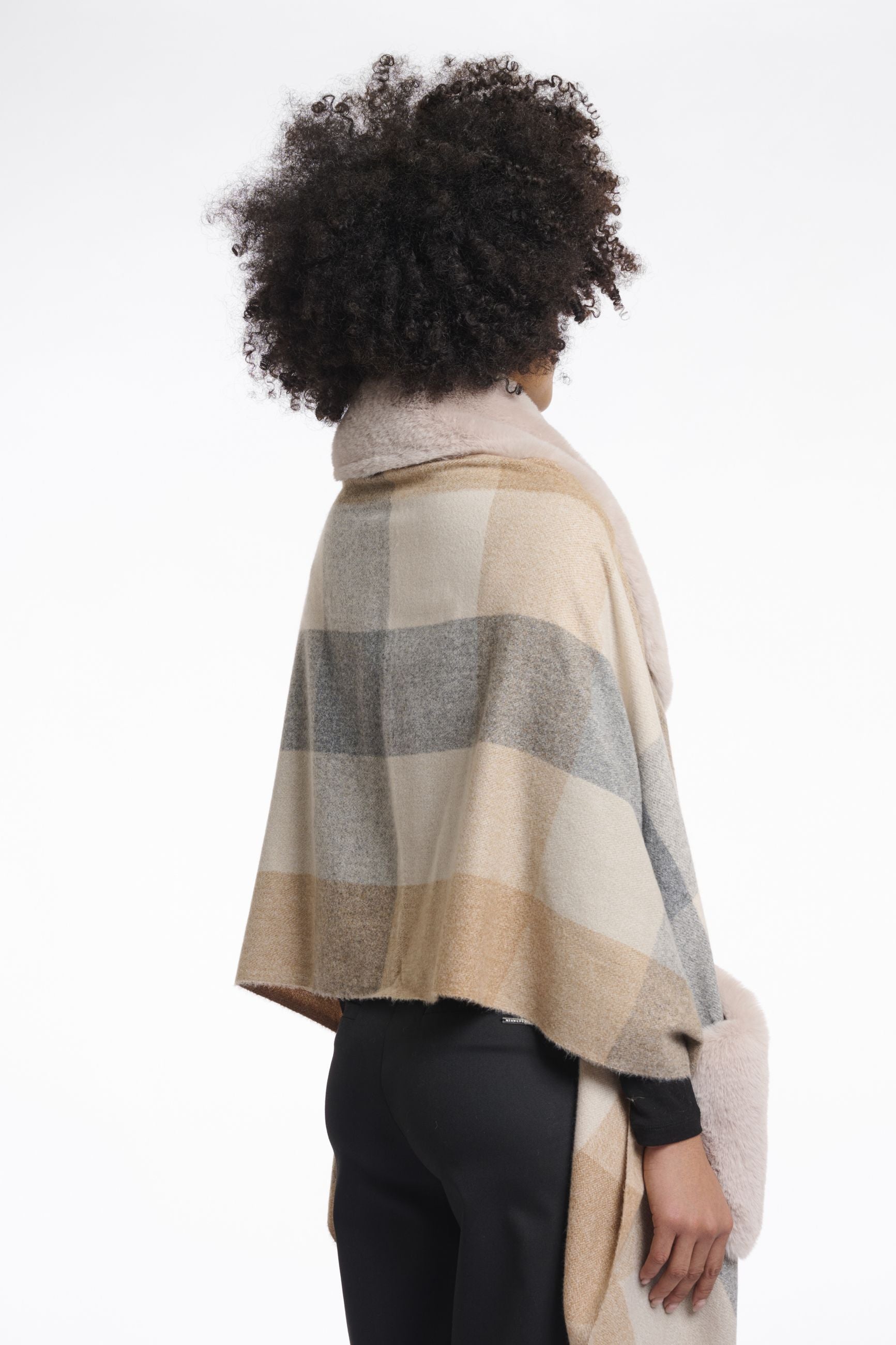 RINO & PELLE SCIARPA