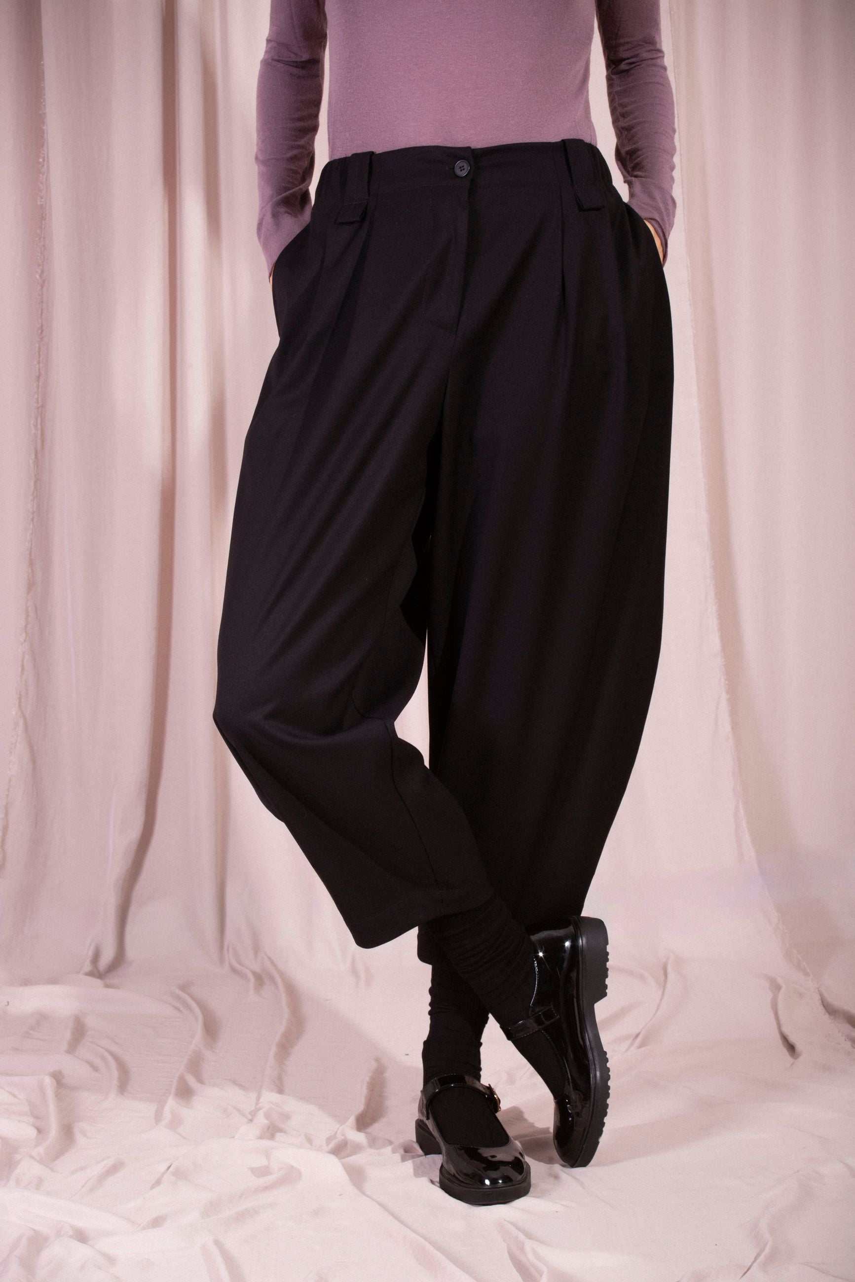 SOKO NI INAI PANTALONE