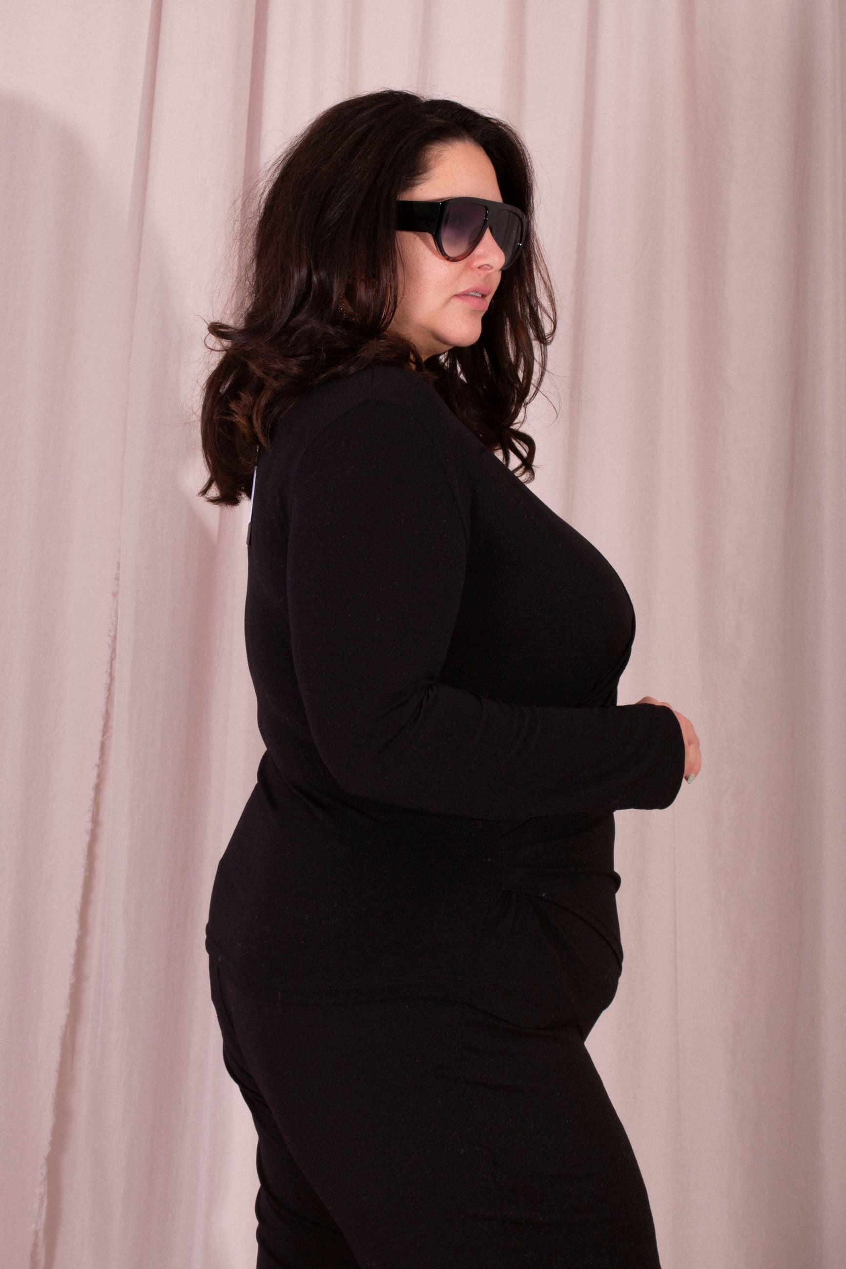 MORE BY SISTE'S MAGLIA SCOLLO A V