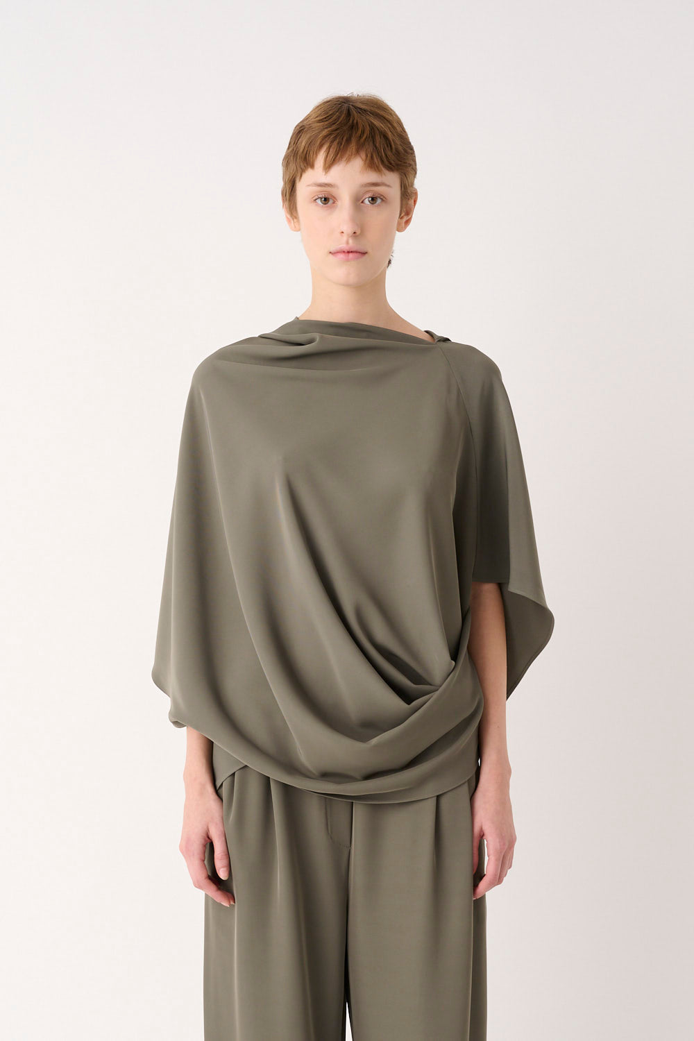 MEIMEIJ – BLUSA ASIMMETRICA DRAPPEGGIATA CON CAPPUCCIO