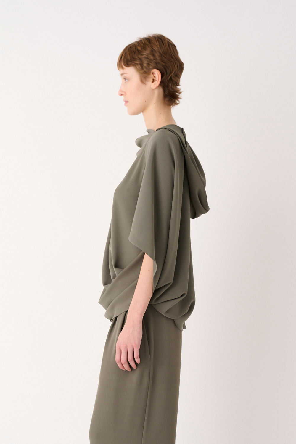 MEIMEIJ – BLUSA ASIMMETRICA DRAPPEGGIATA CON CAPPUCCIO