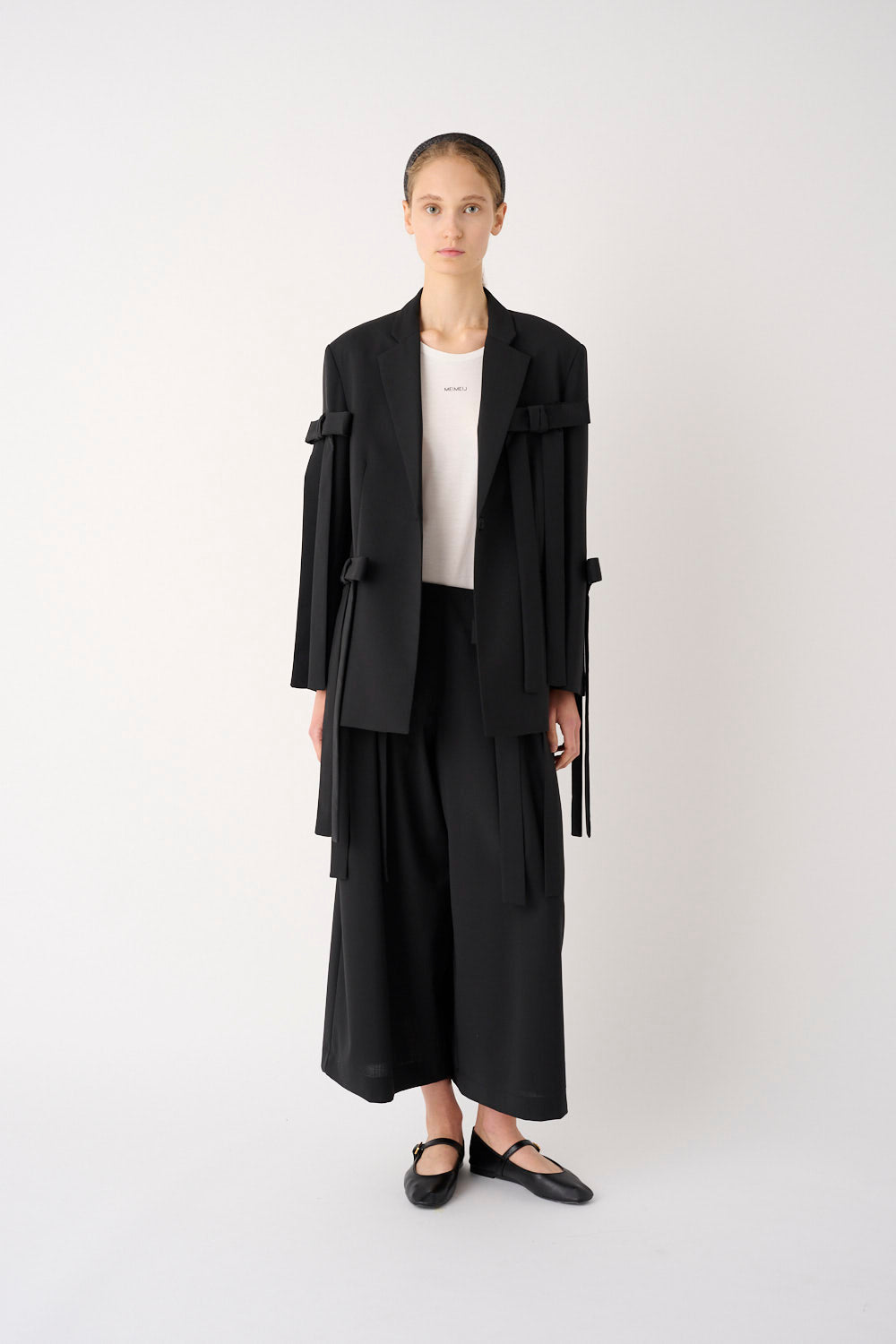 MEIMEIJ – BLAZER MONOPETTO CON FIOCCHI APPLICATI