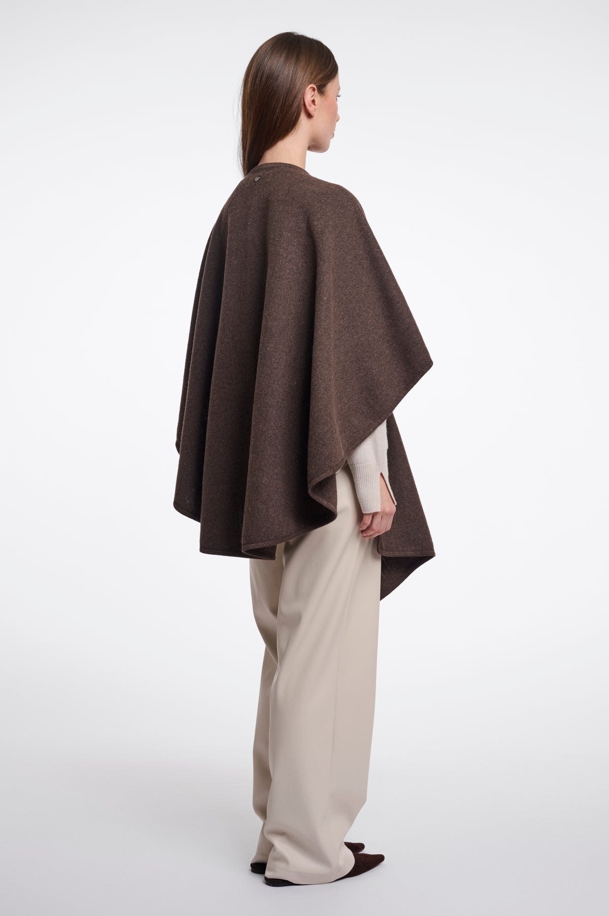 RINO & PELLE – MANTELLA MARWA