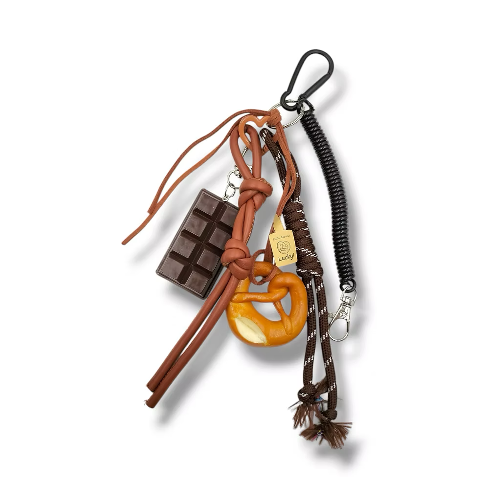 SOSUD CHARMS PRETZEL