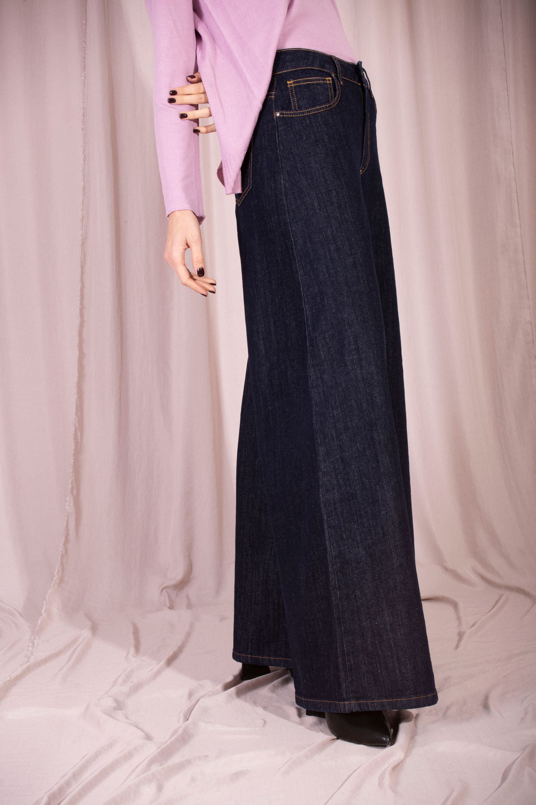 SOKO NI INAI DENIM AMPIO