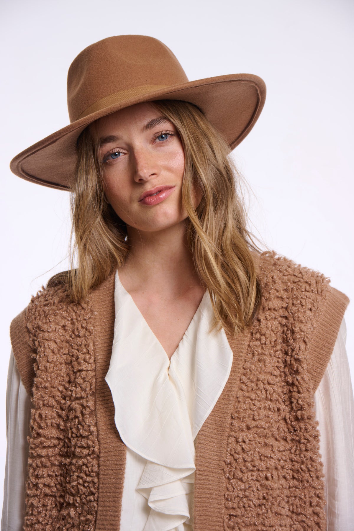 RINO & PELLE – CAPPELLO VALERIO