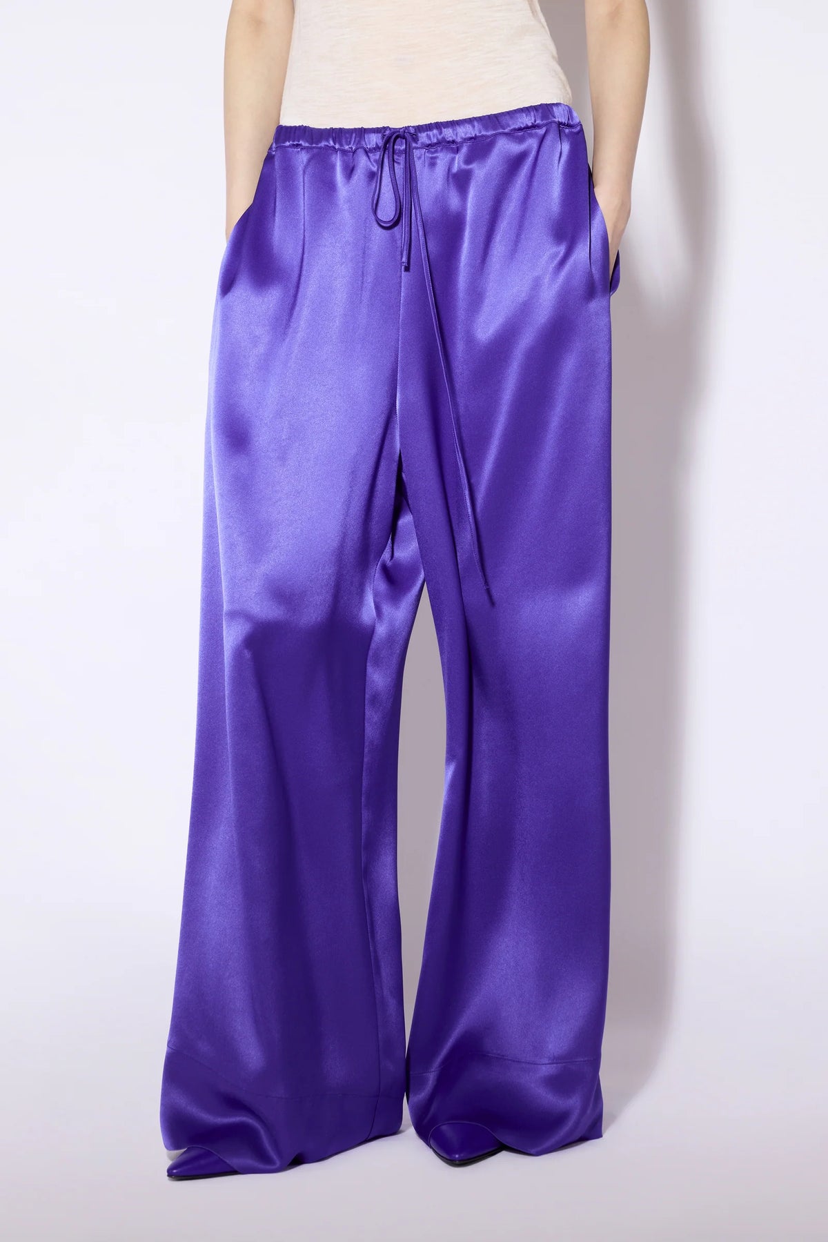 LIVIANA CONTI – PANTALONE GRAYSON IN LIQUID SATIN