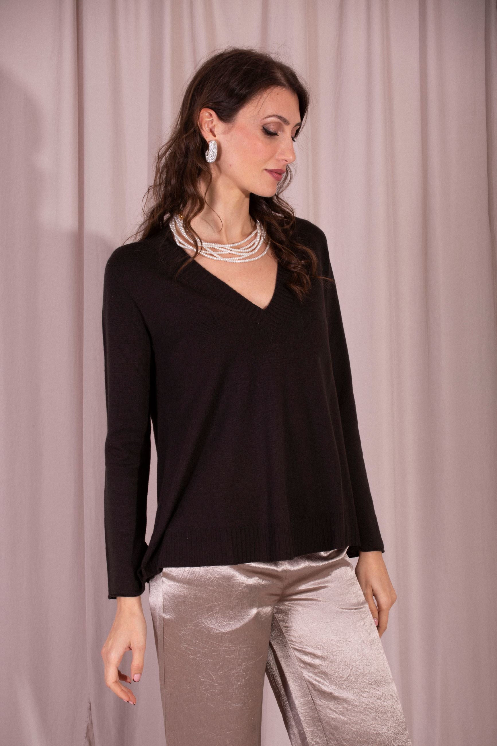 MAIDA MILA MAGLIA SCOLLO A V