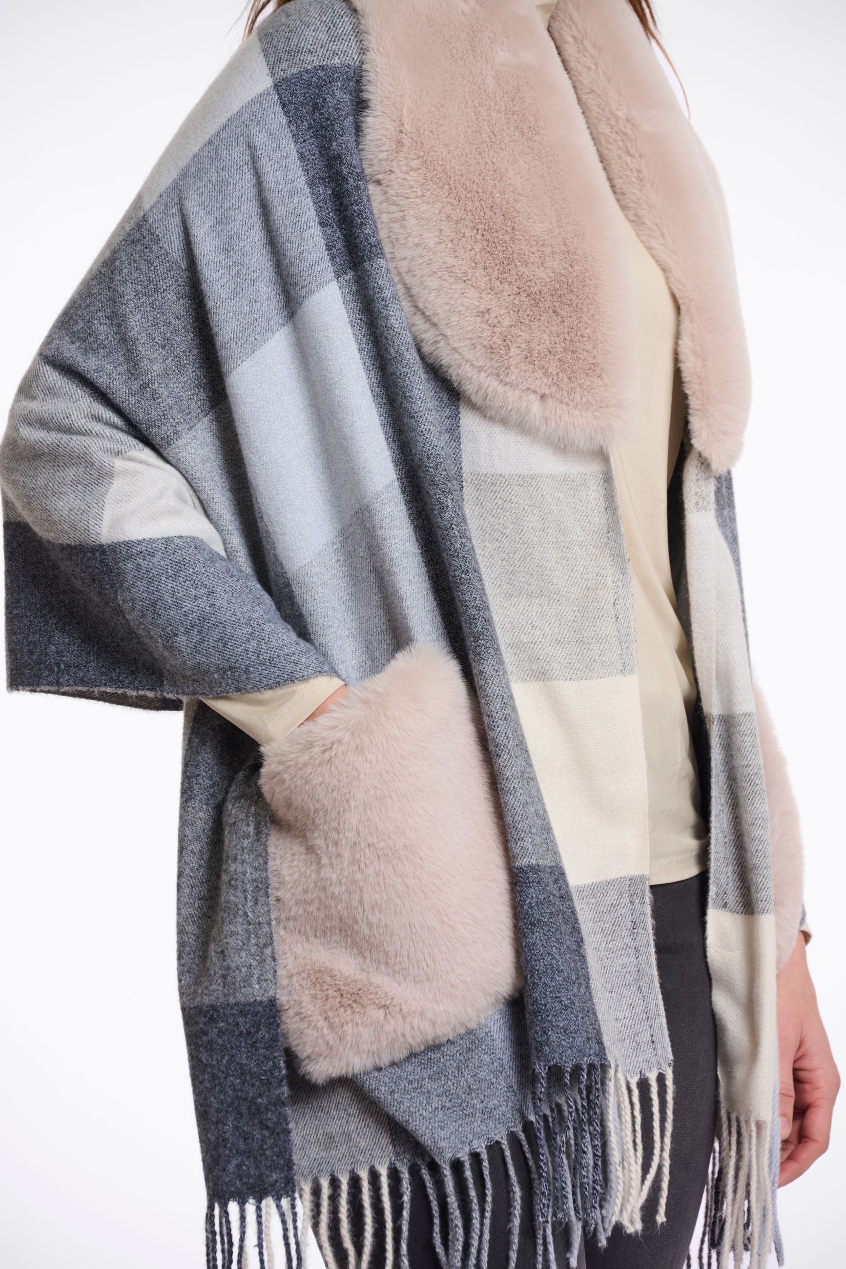 RINO & PELLE SCIARPA