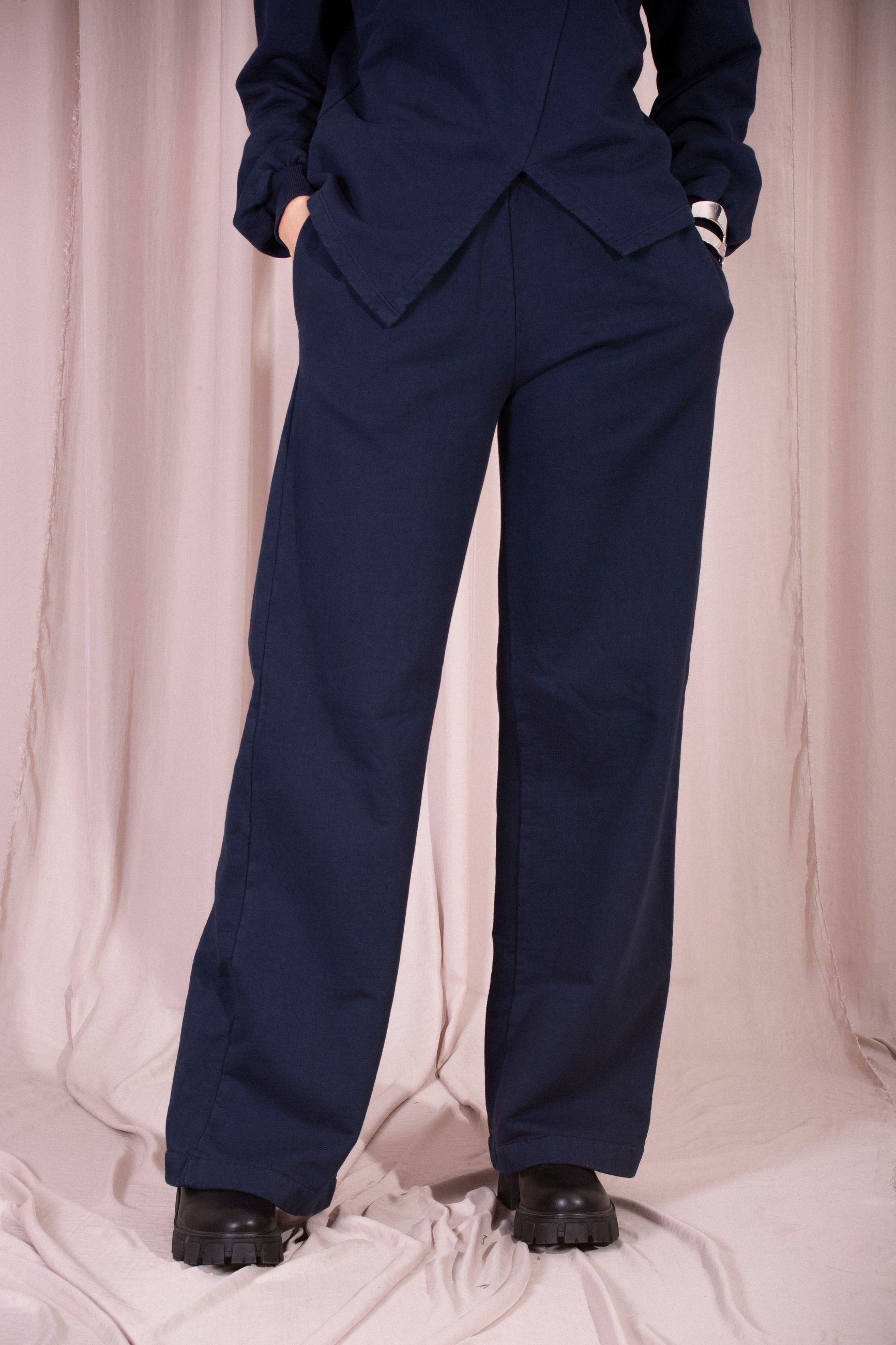 SOKO NI INAI PANTALONE FELPA