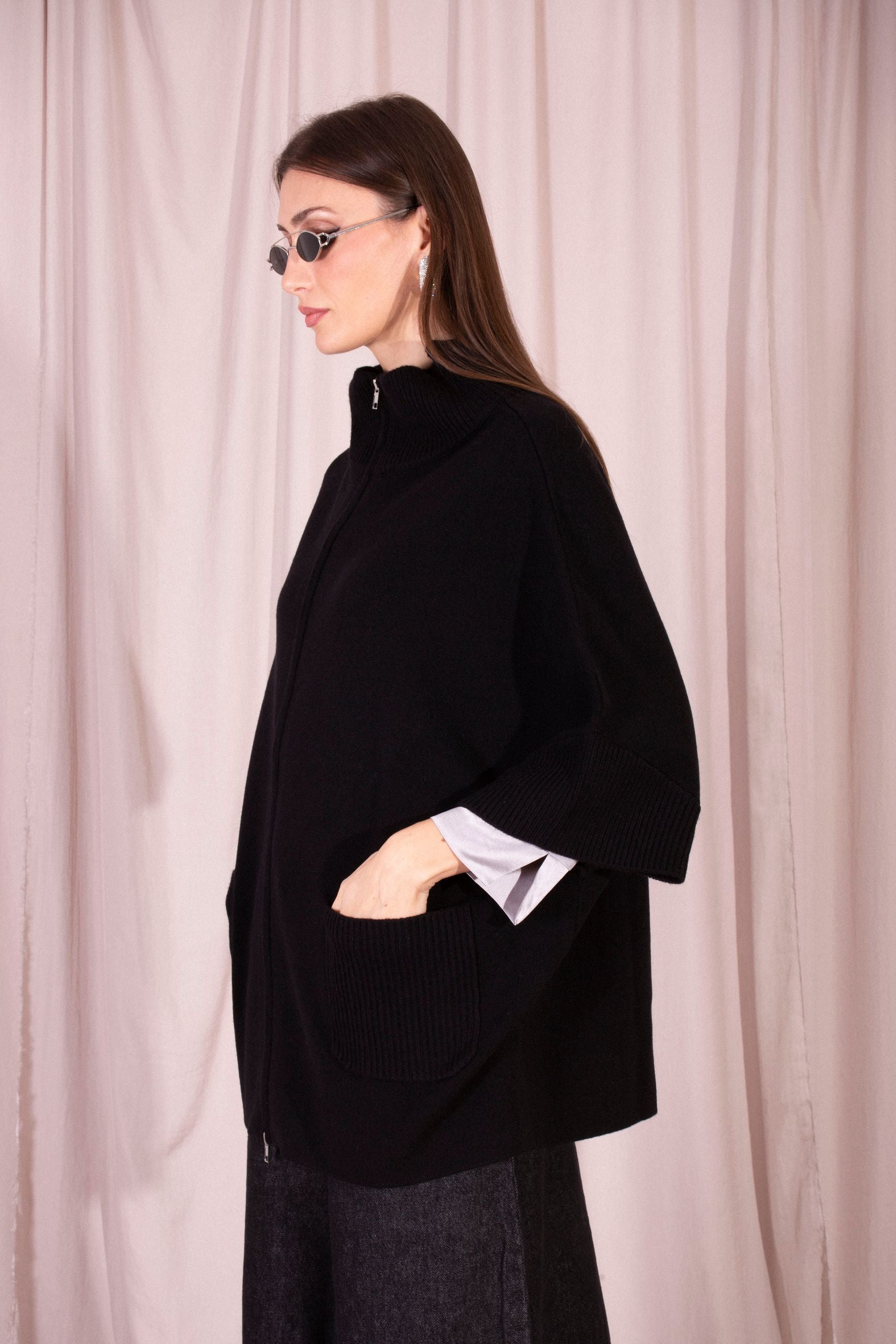 MAIDA MILA PONCHO CON ZIP