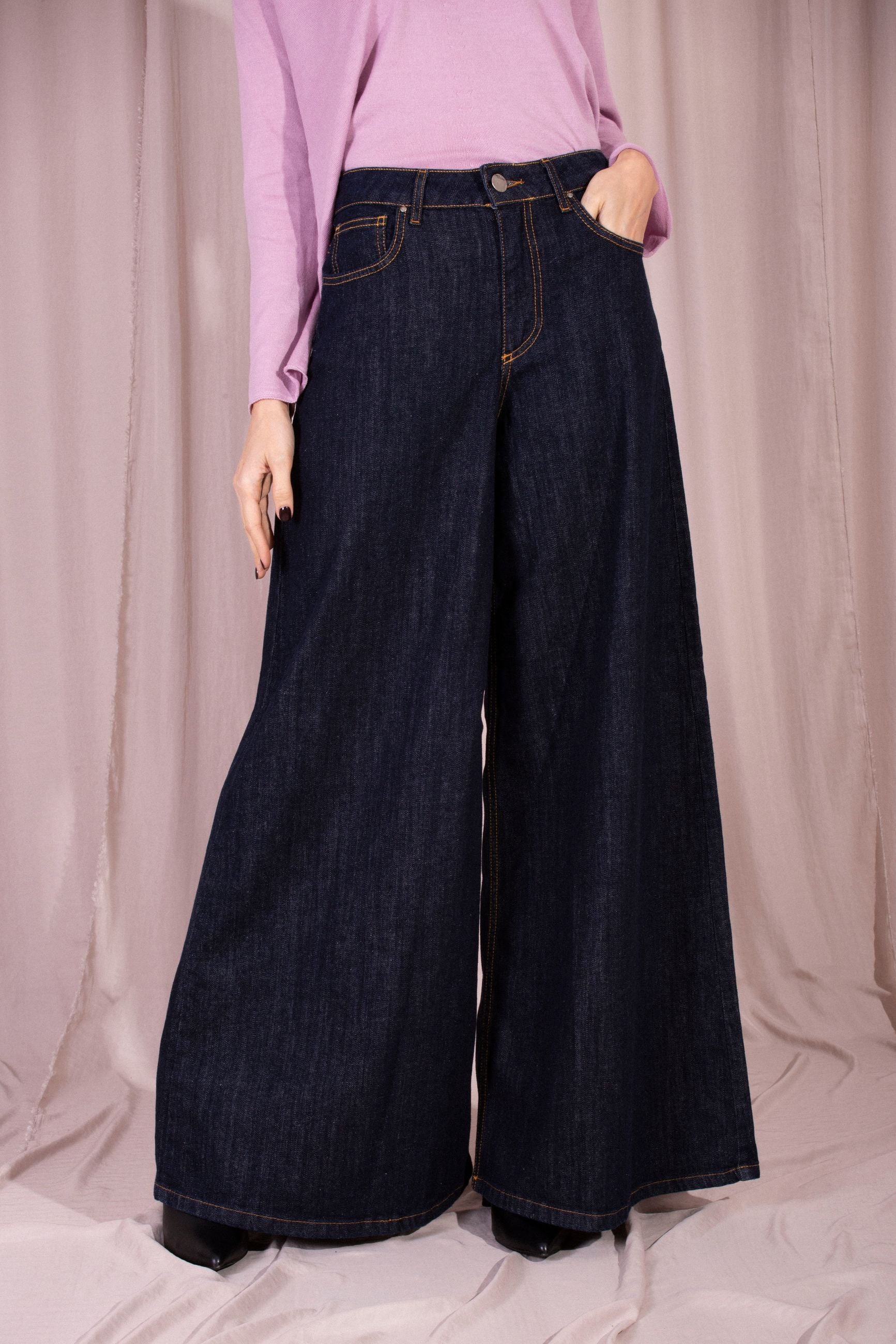 SOKO NI INAI DENIM AMPIO