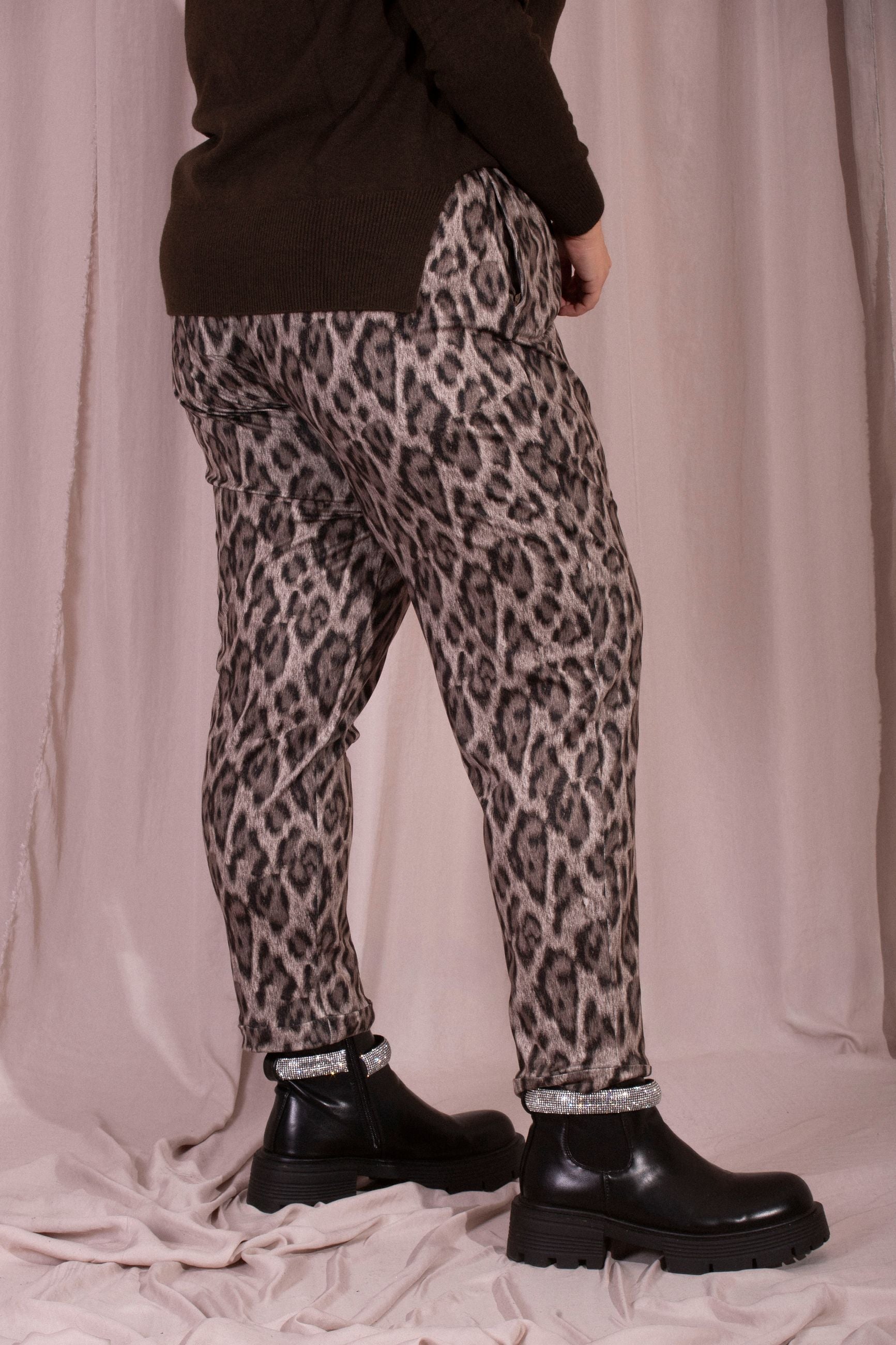 MORE BY SISTE'S PANTALONE MACULATO